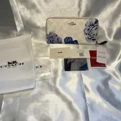 新品 COACH 長財布 白 ホワイト フローラル シグネチャー柄 可愛い