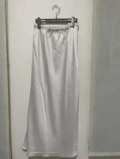 レプシム　ストレッチサテンスカート　アイボリー