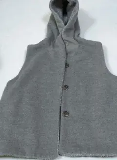 グレー フード付き ベスト　リバーシブル