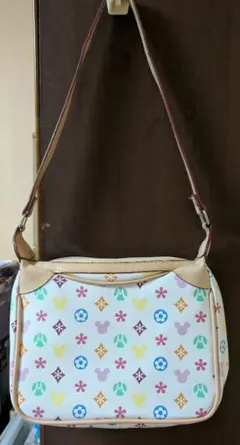Disney ミッキー デザイン ショルダーバッグ