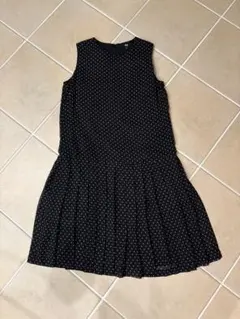 水玉模様 ノースリーブ ひざ丈ワンピース