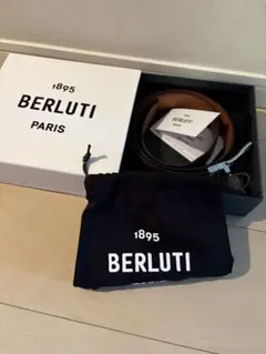 ぴ*ぴ様 Berluti カリグラフィ レザーベルト　黒　グレーのサムネイル
