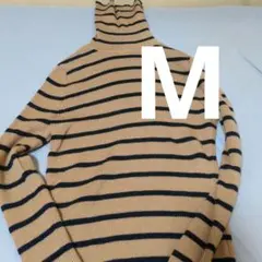 UNIQLO メリノリブタートルネックセーター