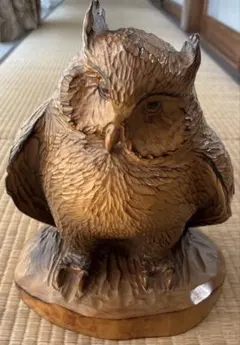 木製フクロウ彫刻 約30cm 高 - メルカリ