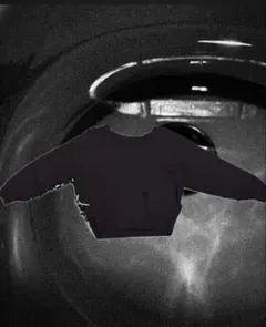 【リメイク】シューレースオフショルダーダメージニット