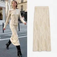 ZARA ザラ 立体編み柄ニットロングスカート S アイボリー