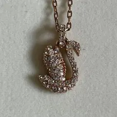スワロフスキー ネックレスペンダント Dazzling Swan ピンクゴールド