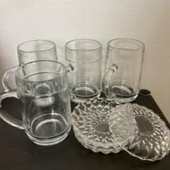 ガラス製ジョッキ4個と皿2枚セット