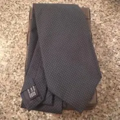 GUCCI ダークブルー ドット柄 ネクタイ