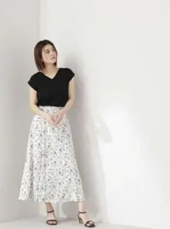 ナチュラルビューティーベーシック　総針フレンチスリーブニット