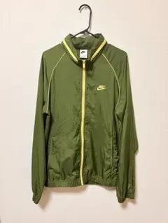 NIKE ジャンバー薄手（美品）