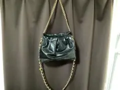 CHARLES & KEITH チェーンショルダーバッグ ブラックのサムネイル