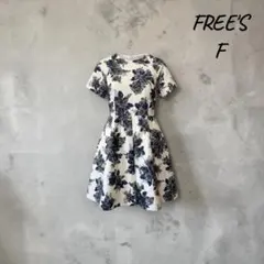 FREE’S PHRASE 花柄 フレアワンピース半袖 総柄 お呼ばれパーティーのサムネイル