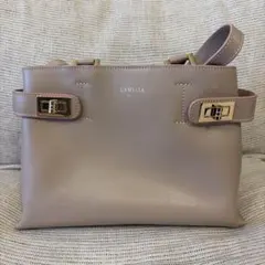 Item thumbnail for item a8af9b21-f6bd-4861-b6fc-39c490b0e486