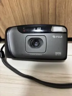 富士フイルムのコンパクトフィルムカメラ「PANORAMA ONE-TOUCH」のサムネイル