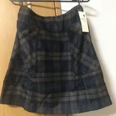 ポケット付き台形ミニスカート