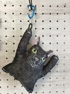 ハンドメイド　ぬいぐるみパスケース　ぬいぐるみチャーム　つれてってね　クロネコ