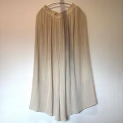 【新品】UNIQLO ユニクロ　Mサイズ　シフォンプリーツスカートパンツ