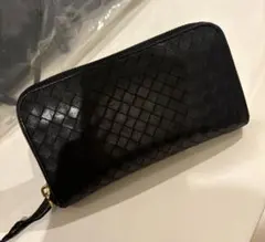 ボッテガヴェネタ 長財布 ラウンドファスナー イントレチャート 黒　本革　格安