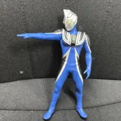 ウルトラマンアグル　英雄勇像