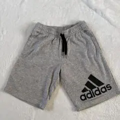 adidas グレー スウェット ハーフパンツ