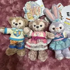 【新品未使用】ディズニーダッフィー ハートウォーミングデイズ ぬいぐるみバッジ