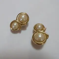 GIVENCHY ヴィンテージ パール ゴールド イヤリング