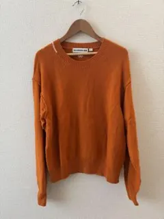 ユニクロ　ニット　アニヤハインドマーチレディース