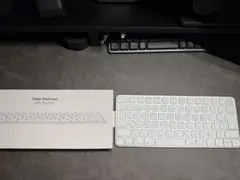 Magic Keyboard with Touch ID ホワイト　日本語JIS