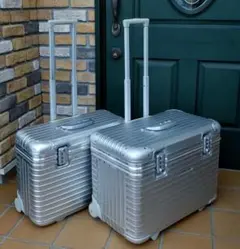 2026年最新】rimowa 2輪 35lの人気アイテム - メルカリ