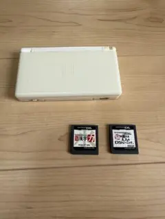 ニンテンドーDS Lite ホワイト 本体+ゲーム2本