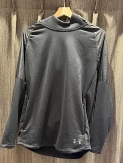 タイムセール 中古　アンダーアーマー　フード付トレーニングウェア　Lサイズ