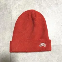 未使用！NIKE SB レッド　ニット帽　ビーニー　赤