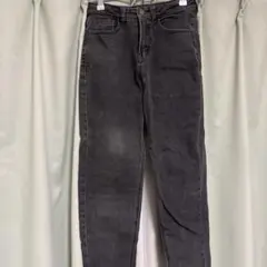 ダークグレー スキニーデニム