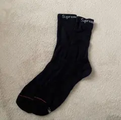 Supreme 黒 ソックス ロゴ入り