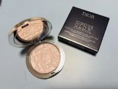 ディオールスキンフォーエバーグロウイルミナイザー03 ピンクヘイロー