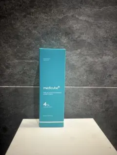 メディキューブ　アゼライン酸トナー