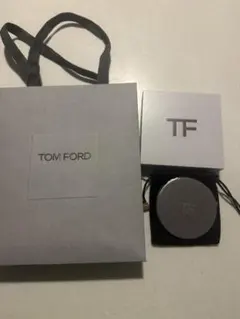 トムフォードノベルティミラーのサムネイル