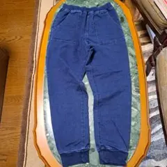 GUカジュアル長ズボン 2本。