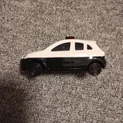 トミカ マクドナルド 日産 マーチ パトカー ミニカー