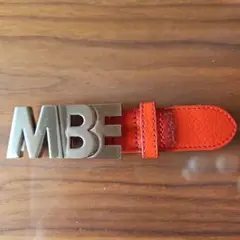MBEロゴ メタリックバックル ベルト オレンジ