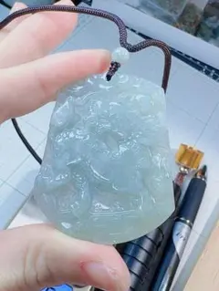 CS-0283天然本翡翠 《本物保証》 翡翠 麒麟ペンダント　一点物