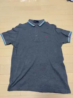 フレッドペリー　グレー ポロシャツ 青白ストライプ襟　Sサイズ