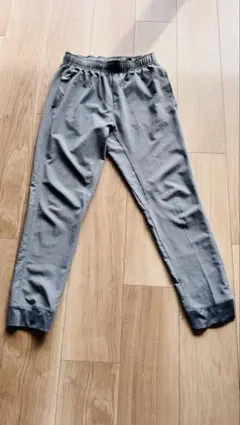 美品Nike キッズ ジョガーパンツ140cm