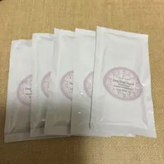 ジルスチュアート ホワイトフローラル ディープヘッドクレンズ