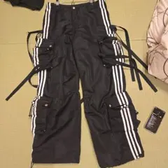 GS テクノパンツ adidas スリーストライプ