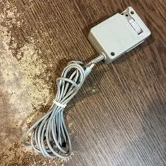 ☆純正品☆Nintendo ニンテンドー3DS ACアダプター 充電器