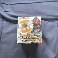 【新品未開封】仮面ライダーゼッツ 食玩 SGライダーカプセム01グリスカプセル