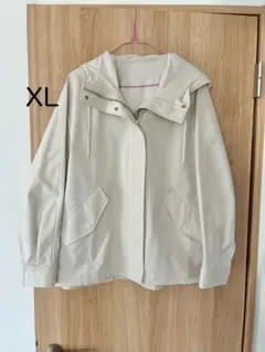 美品　【GU】 試着のみ XL 長袖 ジャンパー 羽織り ベージュ 白 春秋