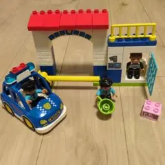 レゴデュプロ 光る! 鳴る! ポリスカーとポリスステーション 10902